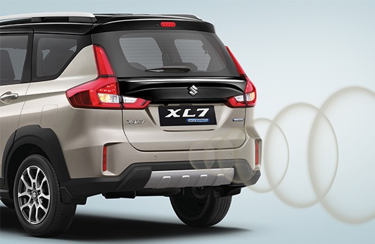 Suzuki XL7 HyBrid CẢM BIẾN LÙI