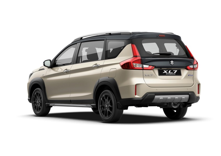 Suzuki XL7 HyBrid MẶT SAU