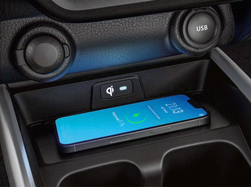Suzuki Fronx SẠC KHÔNG DÂY TIỆN LỢI